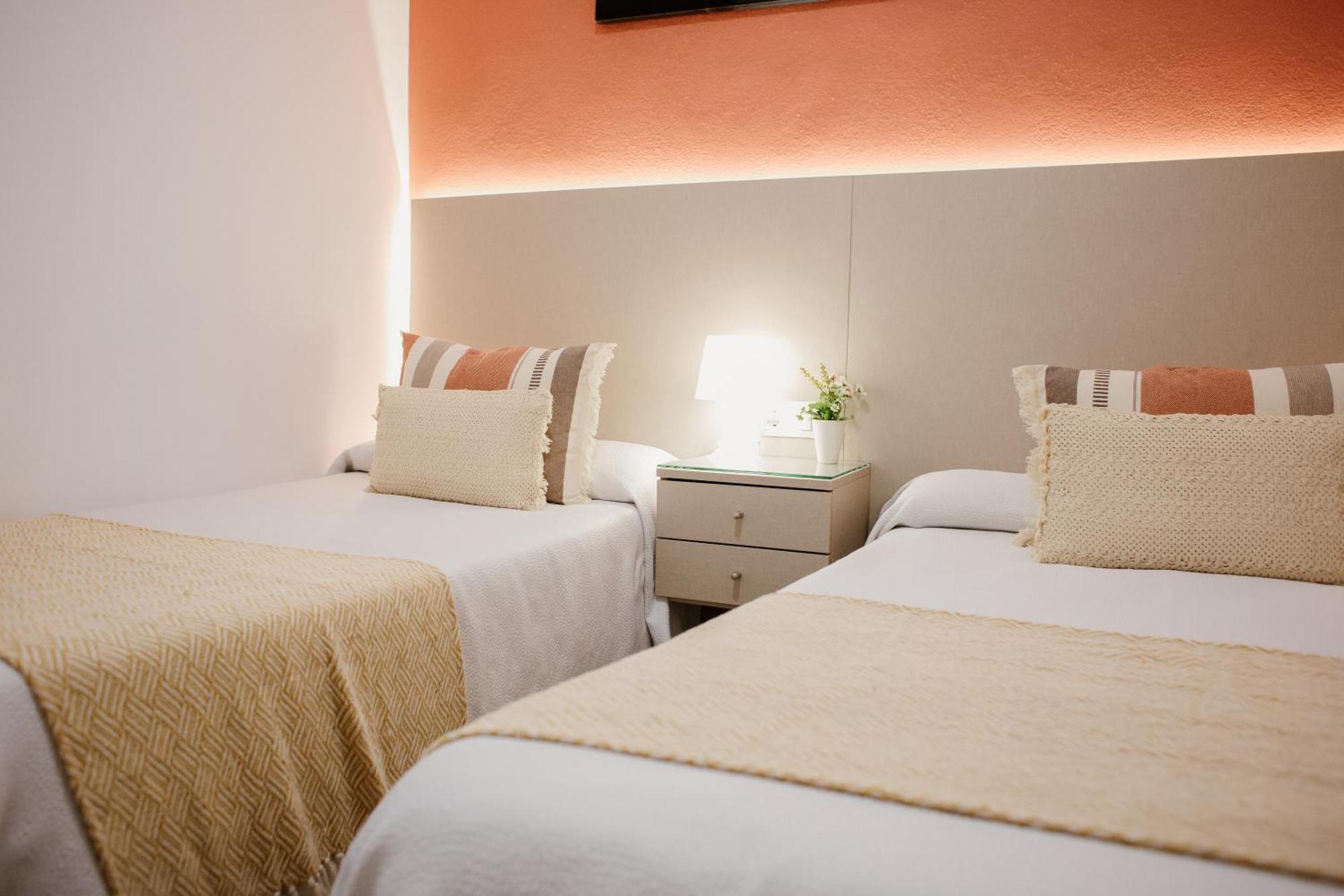 Apartamentos Turisticos Mastil 16 Málaga Eksteriør bilde