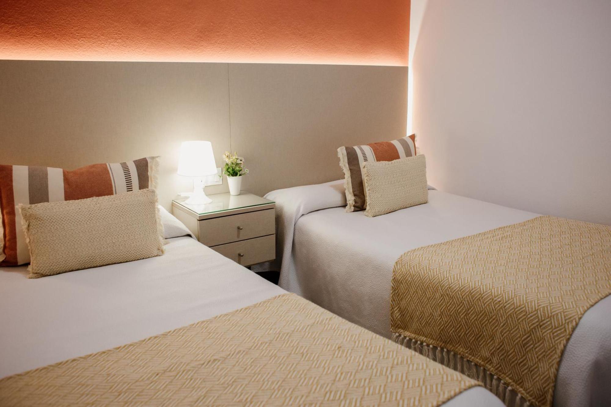 Apartamentos Turisticos Mastil 16 Málaga Eksteriør bilde