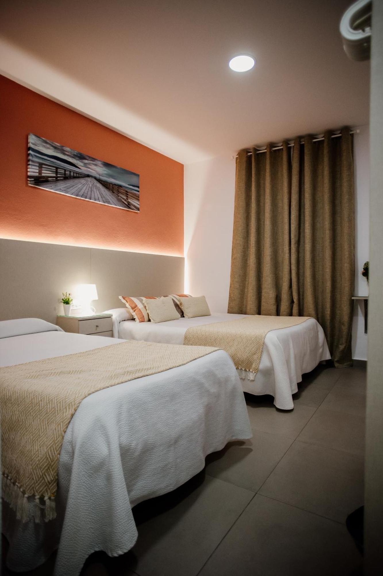 Apartamentos Turisticos Mastil 16 Málaga Eksteriør bilde